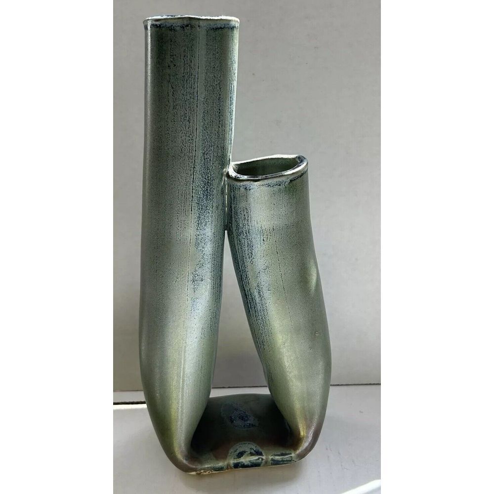 Folded abstract studio art pottery vase 9" signed see description‎